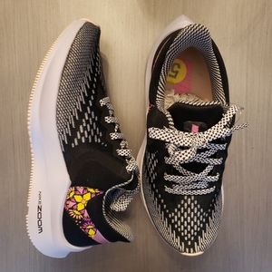 Nike Zoom Winflo 6 SE Women's Shoes